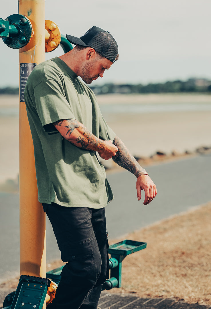 Signature 024 Oversized T-Shirt in Khaki Green