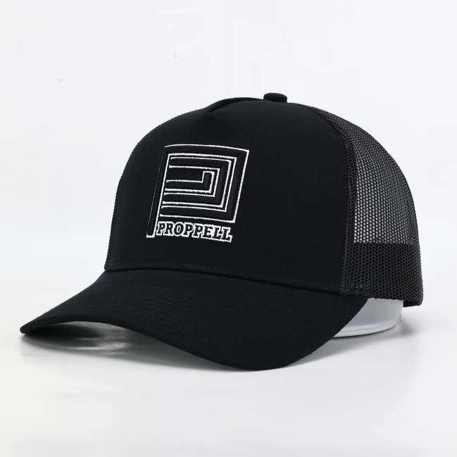 Trucker Cap with 3D logo in Black